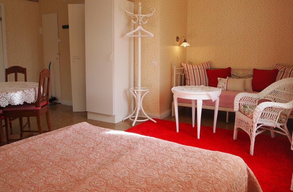 Tammiston Cottages ناتالي الغرفة الصورة