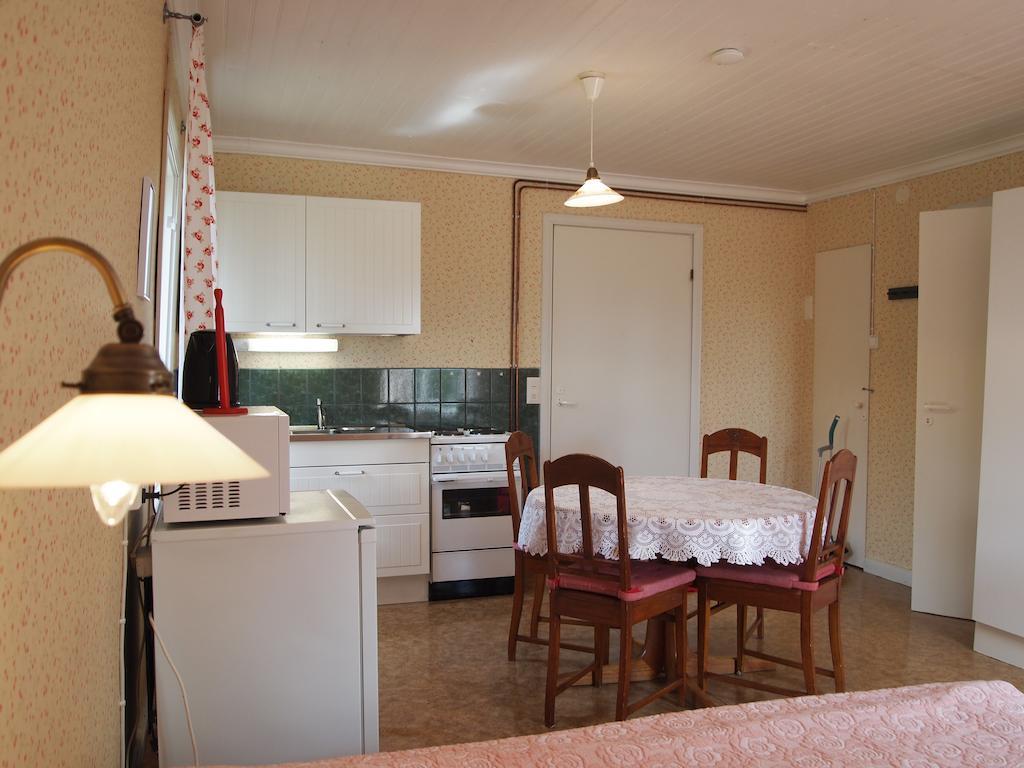 Tammiston Cottages ناتالي الغرفة الصورة