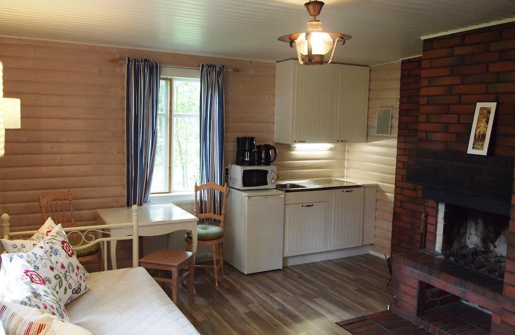 Tammiston Cottages ناتالي الغرفة الصورة